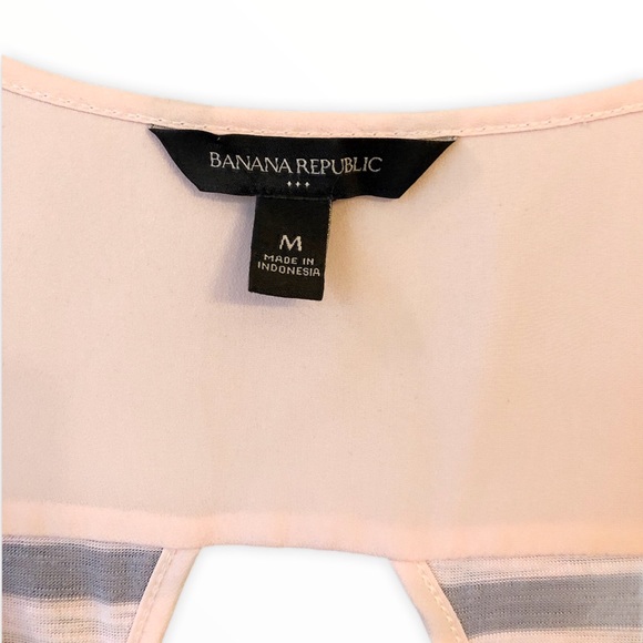 Banana Republic Ladies Tank - Medium - Relaxed Fit - Racerback - Pink - Picture 3 of 3